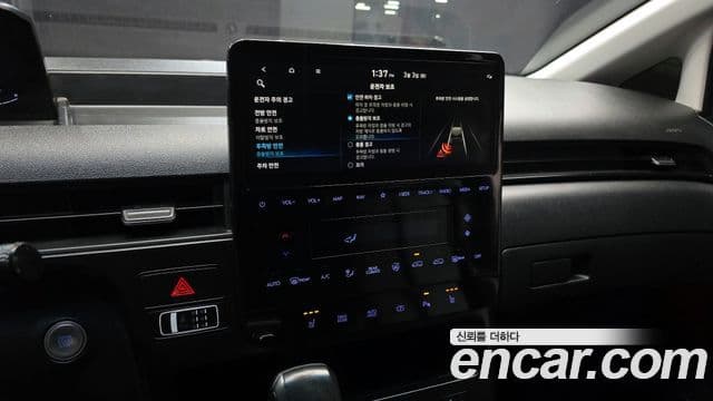 Hyundai Staria Modern, 2022 15