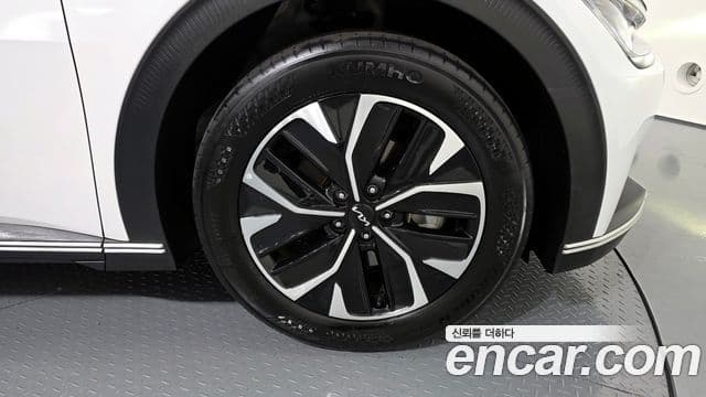 Kia EV6 Air, 2023 все фото