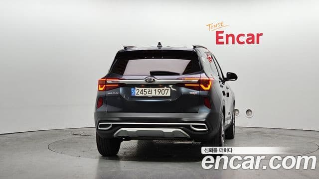 Kia Seltos Signature, 2021 4