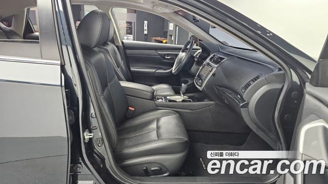 Nissan 알티마 L33, 2017 11