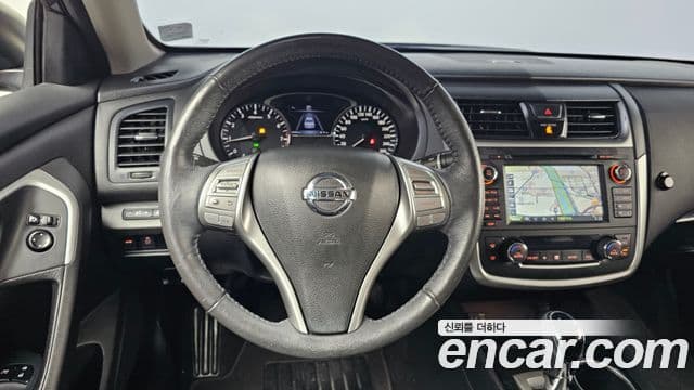 Nissan 알티마 L33, 2017 13