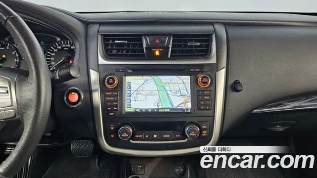 Nissan 알티마 L33, 2017 14