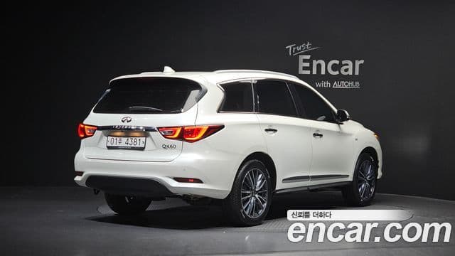 Infiniti QX60, 2017 2
