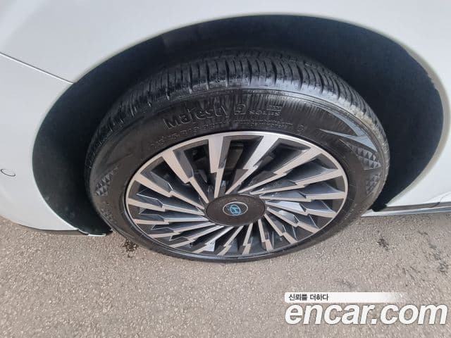 Hyundai Grandeur гибрид (GN7) Calligraphy, 2024 10