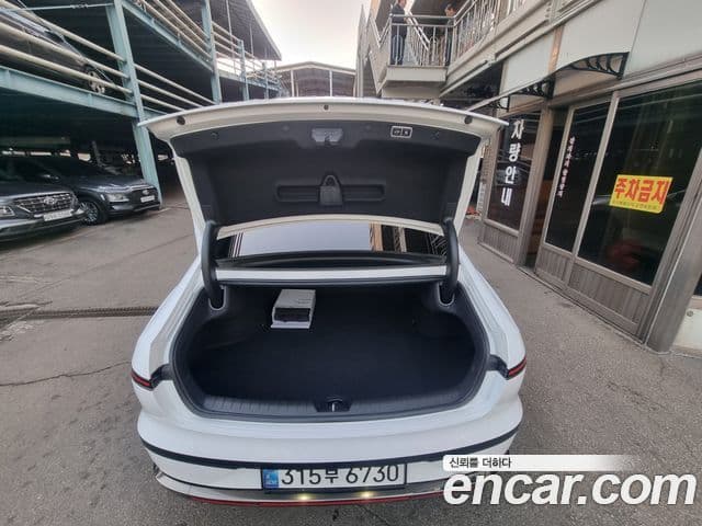 Hyundai Grandeur гибрид (GN7) Calligraphy, 2024 11