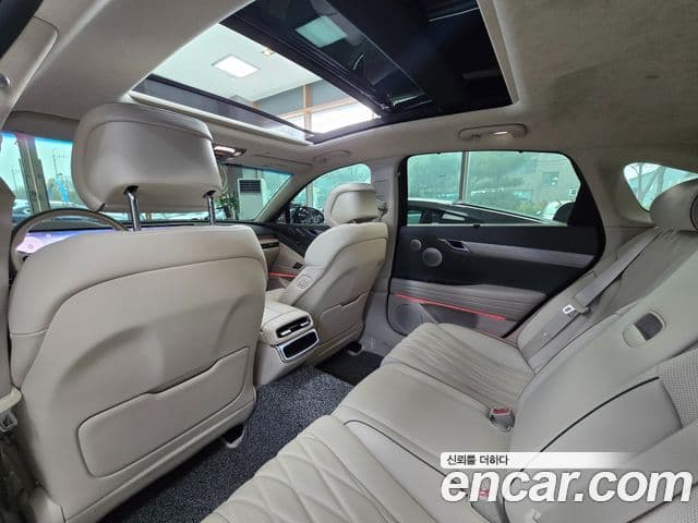 Genesis G80 (RG3) бензин 2.5 турбо AWD, 2026 9