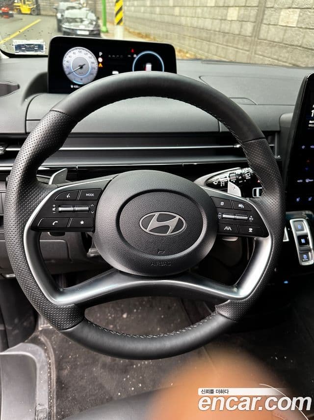 Hyundai Staria Inspiration, 2025 8