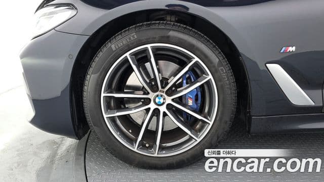 BMW 5시리즈 (G30) 520i M Sport, 2023 все фото