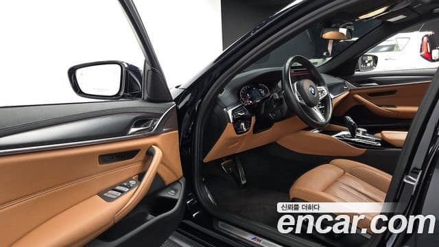 BMW 5시리즈 (G30) 520i M Sport, 2023 11