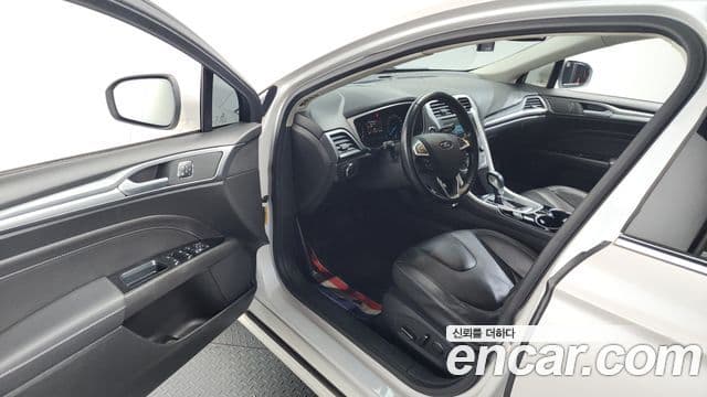 Ford 몬데오 4세대 Trend, 2015 10