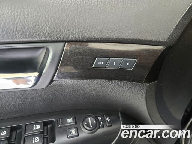 Kia Mohave 4WD KV300, 2015 9