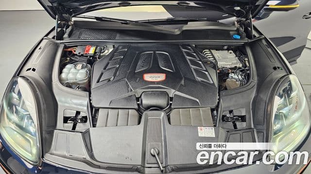 Porsche Cayenne (PO536) 4.0 турбо купе, 2021 6