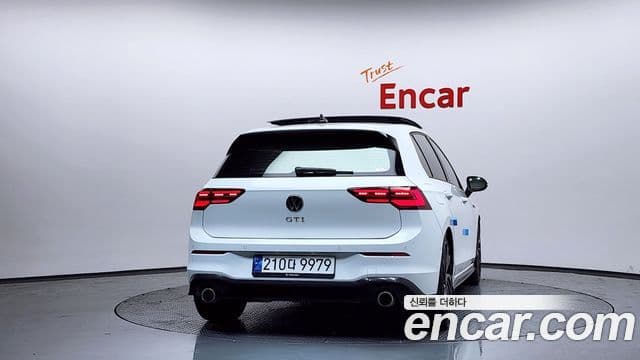 Volkswagen Гольф 8세대 2.0 GTI, 2024 4