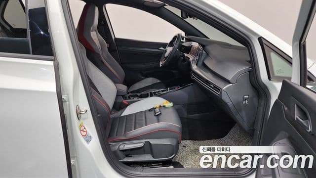 Volkswagen Гольф 8세대 2.0 GTI, 2024 11