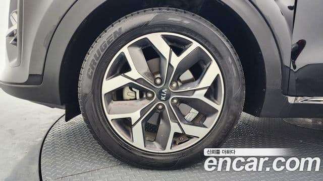 Kia Sportage The / новый Bold Signature, 2020 все фото