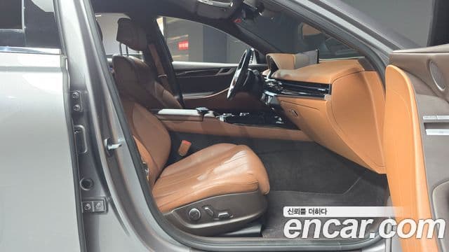 Genesis G80 (RG3) бензин 2.5 турбо AWD, 2023 10