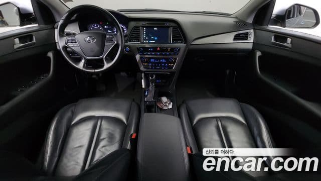 Hyundai LF Sonata Premium, 2017 7