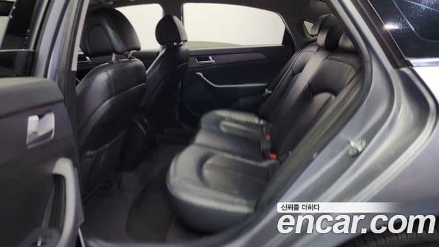 Hyundai LF Sonata Premium, 2017 11