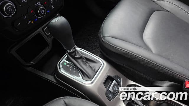 Jeep Renegade 1.3 Limited, 2022 9