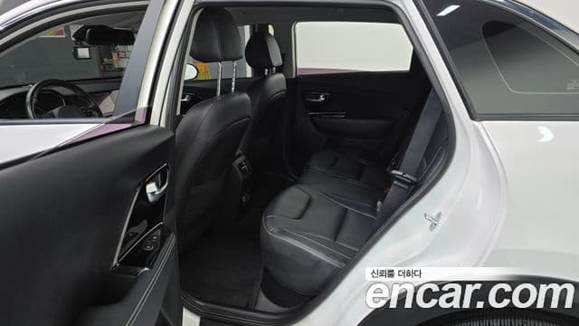 Kia Niro EV Noblesse, 2022 11