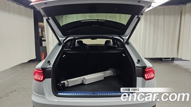 Audi Q8 (4M) Premium, 2023 20