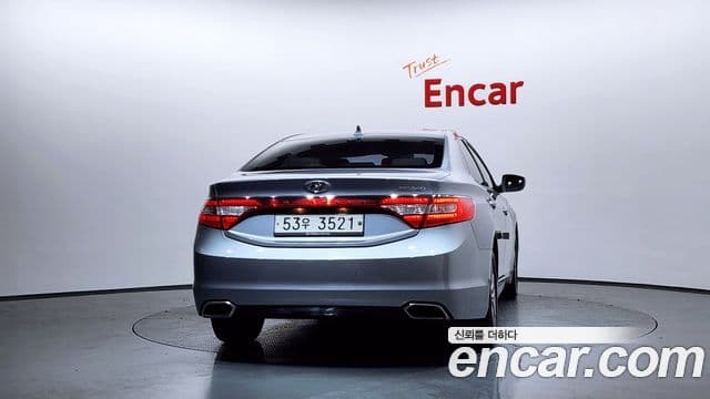 Hyundai Grandeur HG Modern, 2015 4