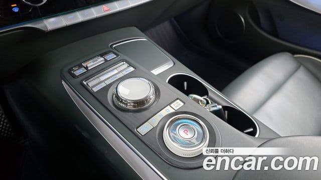 Genesis electrified GV70 e-AWD, 2022 9