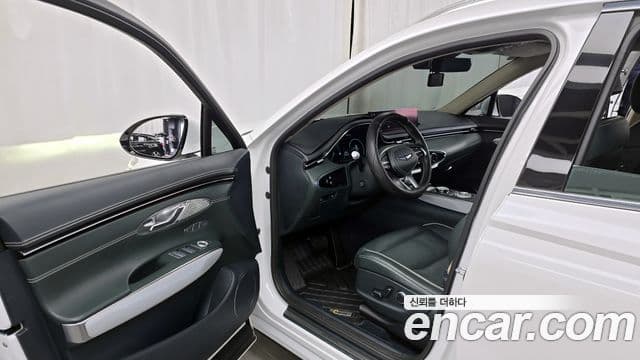 Genesis electrified GV70 e-AWD, 2022 10