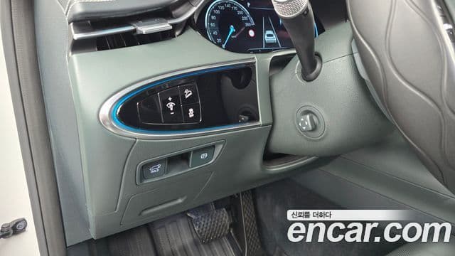 Genesis electrified GV70 e-AWD, 2022 18