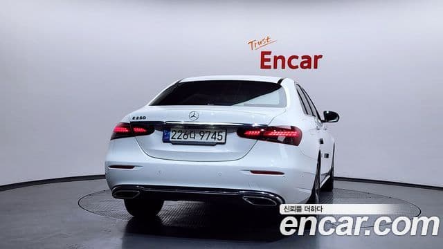 Mercedes-Benz E-класс W213 Avantgarde, 2021 4