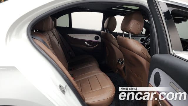 Mercedes-Benz E-класс W213 Avantgarde, 2021 12