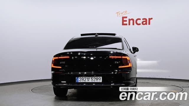 Volvo S90 B6 AWD Inscription, 2021 4