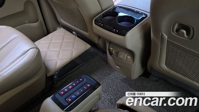 Kia The / новый New Carnival Noblesse Special, 2019 15