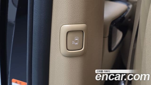 Kia The / новый New Carnival Noblesse Special, 2019 16