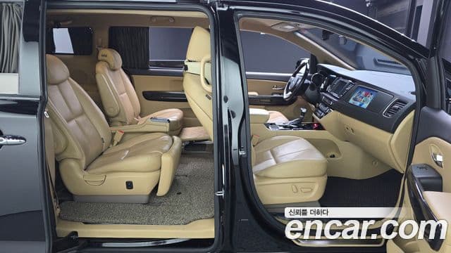 Kia The / новый New Carnival Noblesse Special, 2019 20