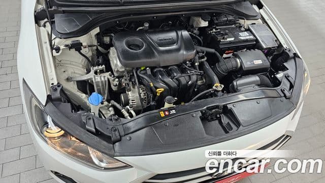 Hyundai Avante AD 1.6 GDI Value Plus, 2018 6