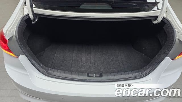 Hyundai Avante AD 1.6 GDI Value Plus, 2018 20