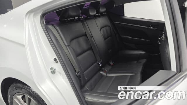 Hyundai Avante AD Modern, 2016 12