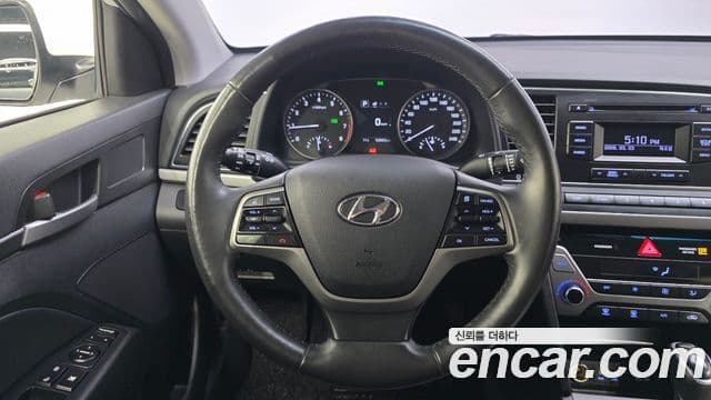 Hyundai Avante AD Modern, 2016 13
