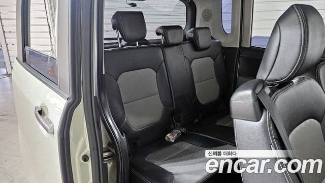 Kia The / новый New Ray Signature, 2021 12