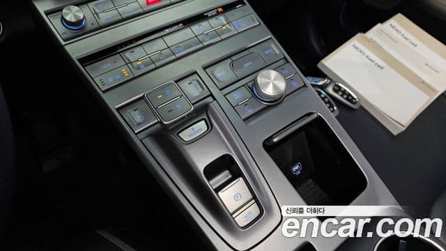 Hyundai NEXO Premium, 2022 9