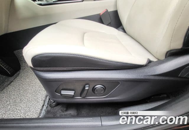 Kia Sportage 5세대 Signature, 2023 12