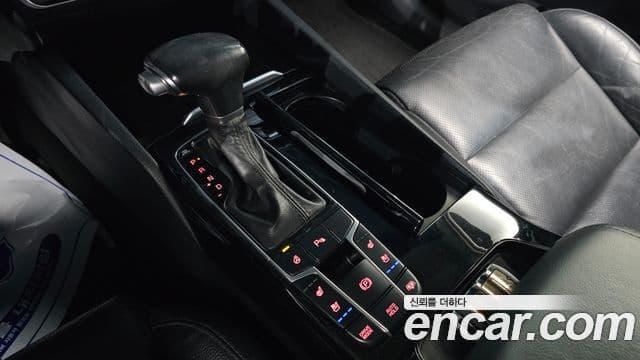 Kia All New K7 Prestige, 2017 9
