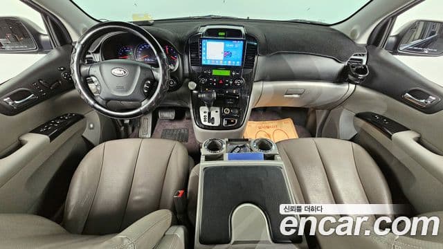 Kia Carnival R President, 2012 7