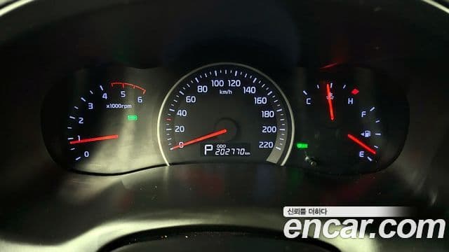 Kia Carnival R President, 2012 8