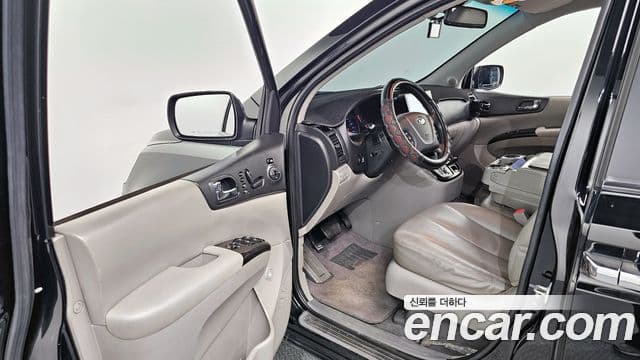 Kia Carnival R President, 2012 10