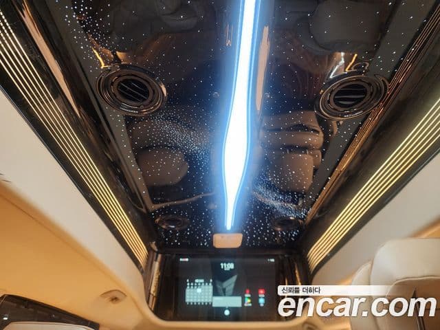 Kia Carnival 4세대 9인승 High Limousine(компания по спецнадстройкам), 2022 16