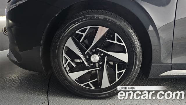 Hyundai The / новый New Grandeur IG гибрид Le Blanc, 2022 все фото