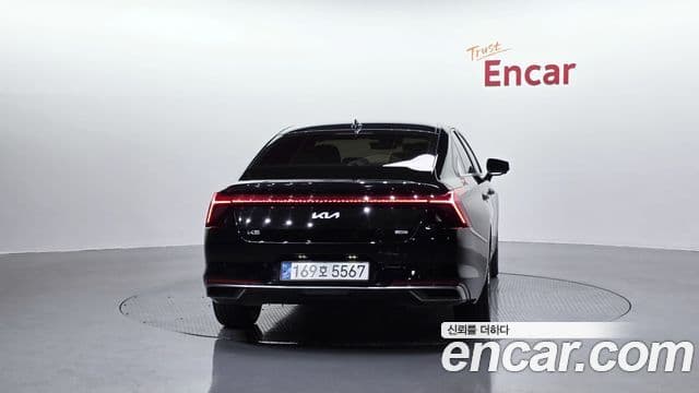 Kia K8 гибрид Signature, 2022 4