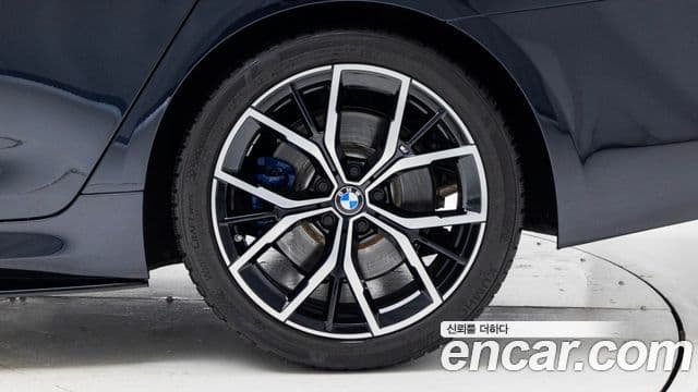 BMW 5시리즈 (G30) 530i M Sport, 2023 все фото